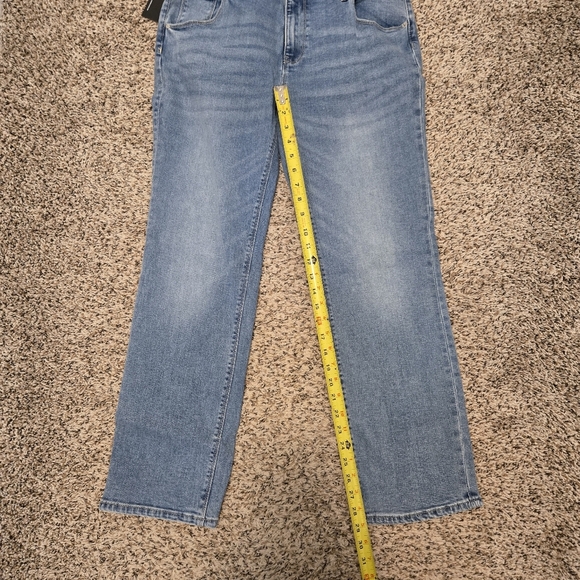 Hudson Mid Rise Straight Jeans Size 10 Light Wash 2 Button Closure NWT - Picture 11 of 16